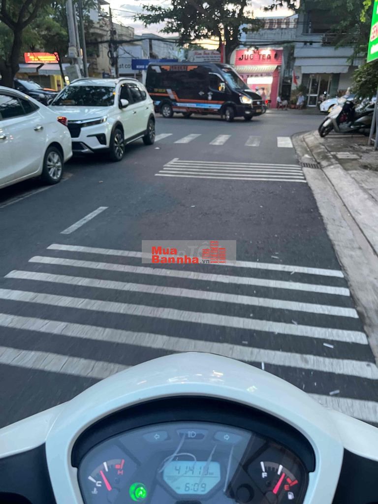 Nhà 3tầng Mặt Tiền Gần Biển Thuỳ Vân