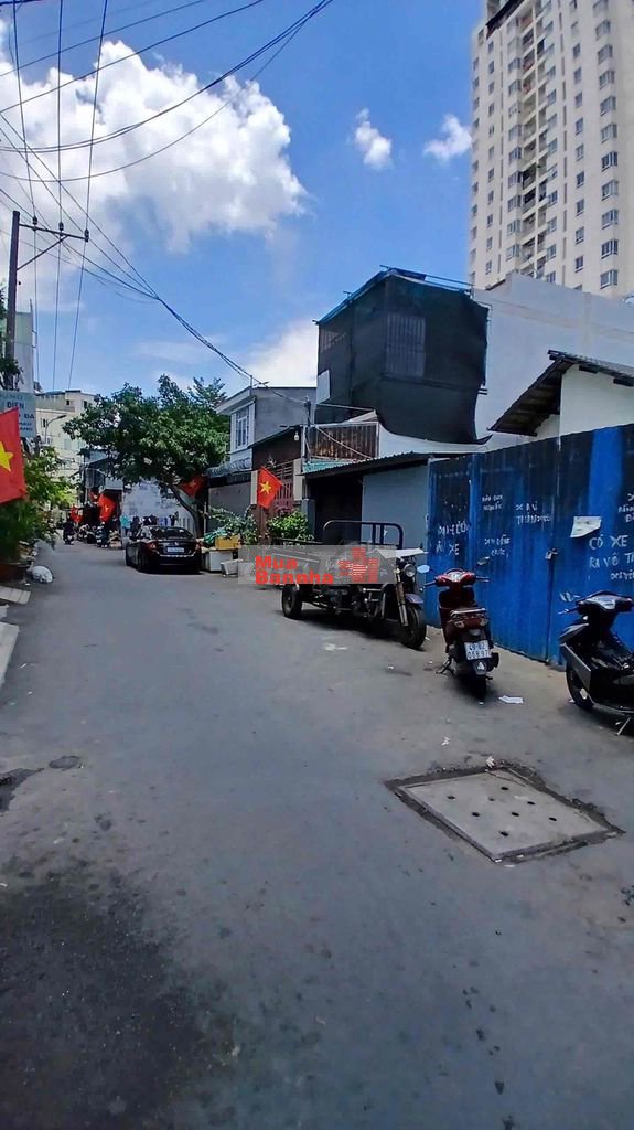 Nhà đẹp giá rẻ, Hẻm xe tải