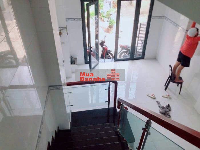 QUẬN 7! NHÀ MỚI 3 TẦNG GIÁ SIÊU TỐT Ở LÊ VĂN LƯƠNG–HẺM 1 SẸC CHỈ 3,6TỶ