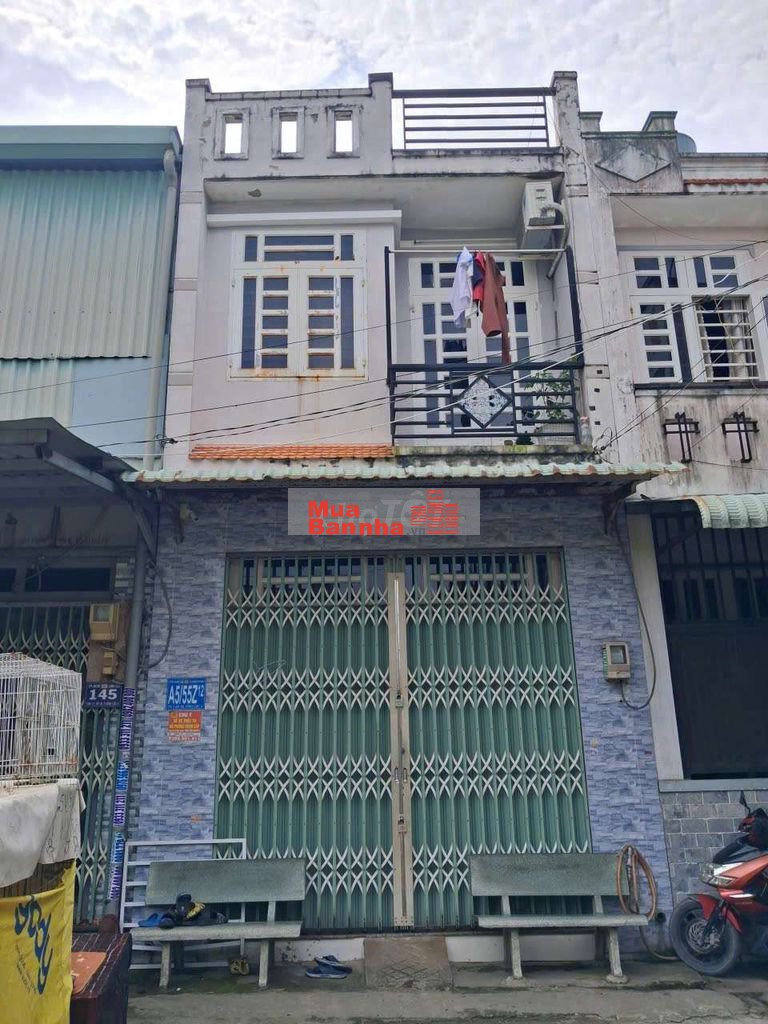 Bán nhà 2/ ngắn lê thị ngay DT: 4*10m 1T+ lầu 2pn,2w đường 4m bê tông