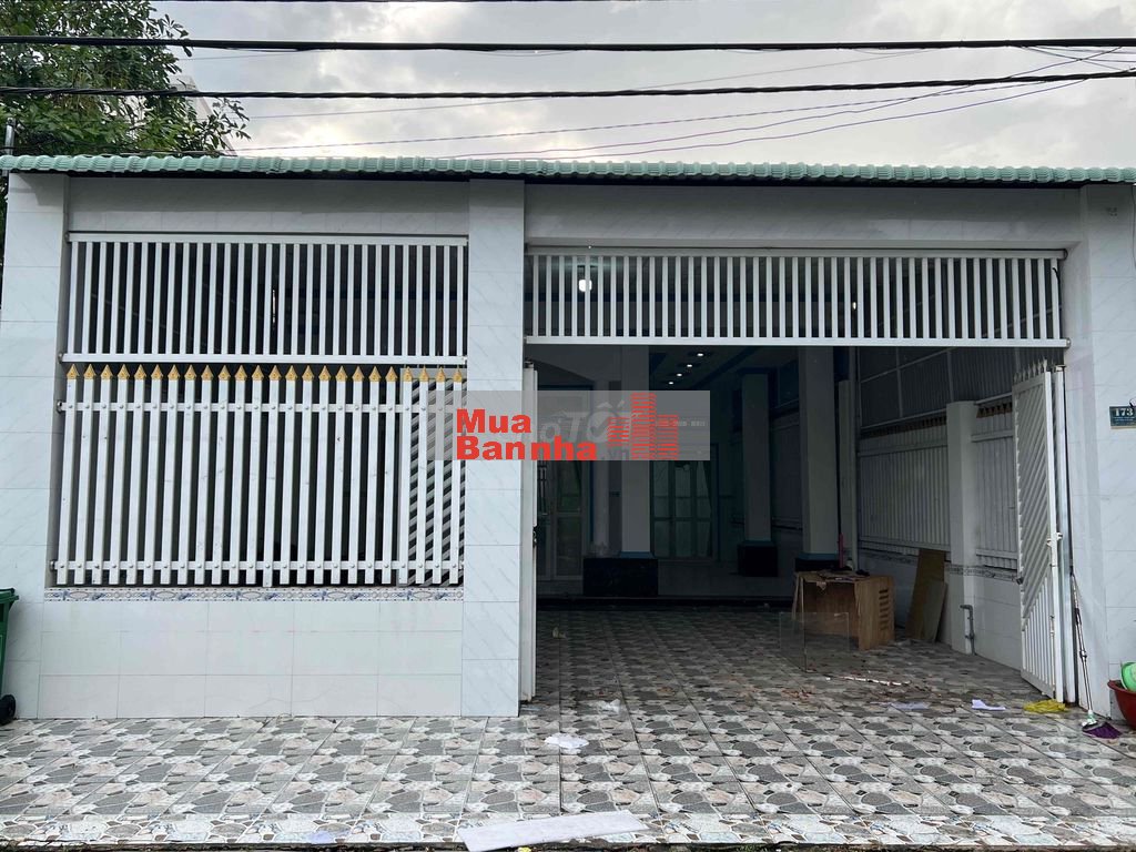 Chính chủ bán nhà mới mặt tiền xe tải đường Cơ Thánh Vệ