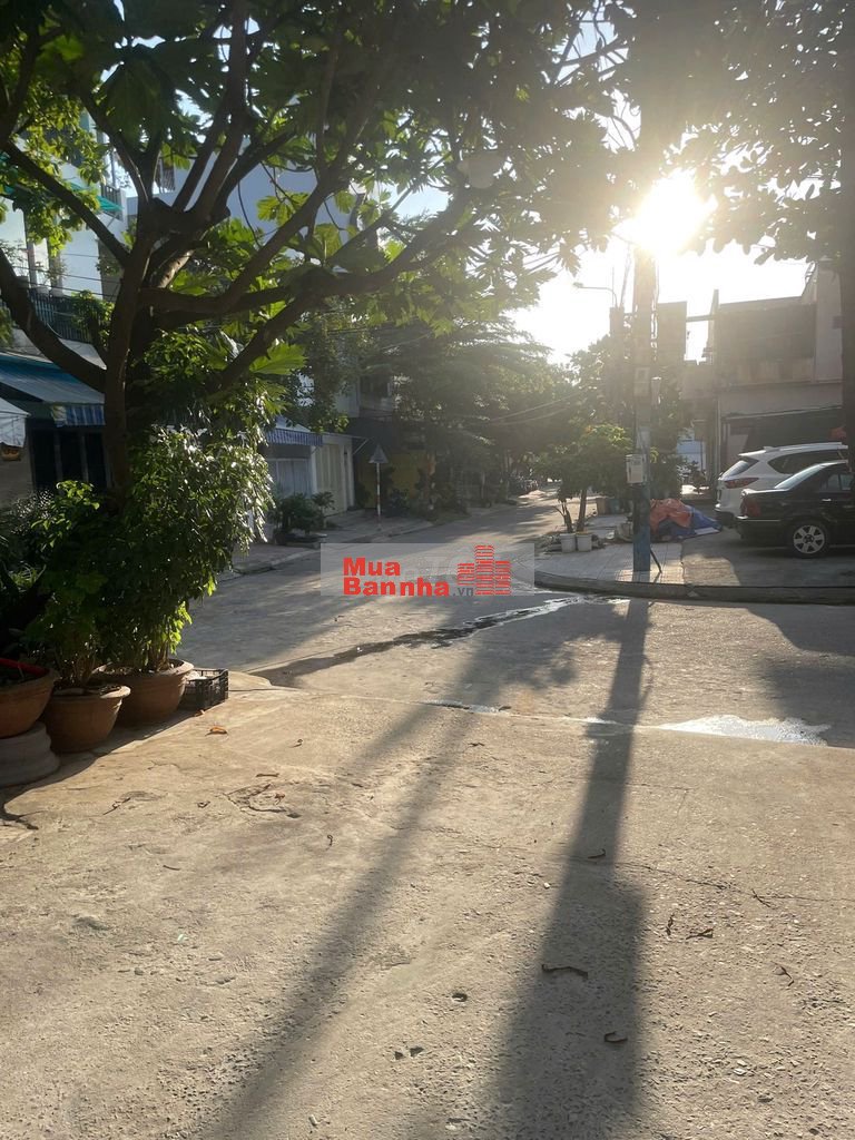 Lô Góc: Nhà cấp 4 mới (2pn),Nội thất new.Cách Đường Nguyễn Hàng 1 nhà