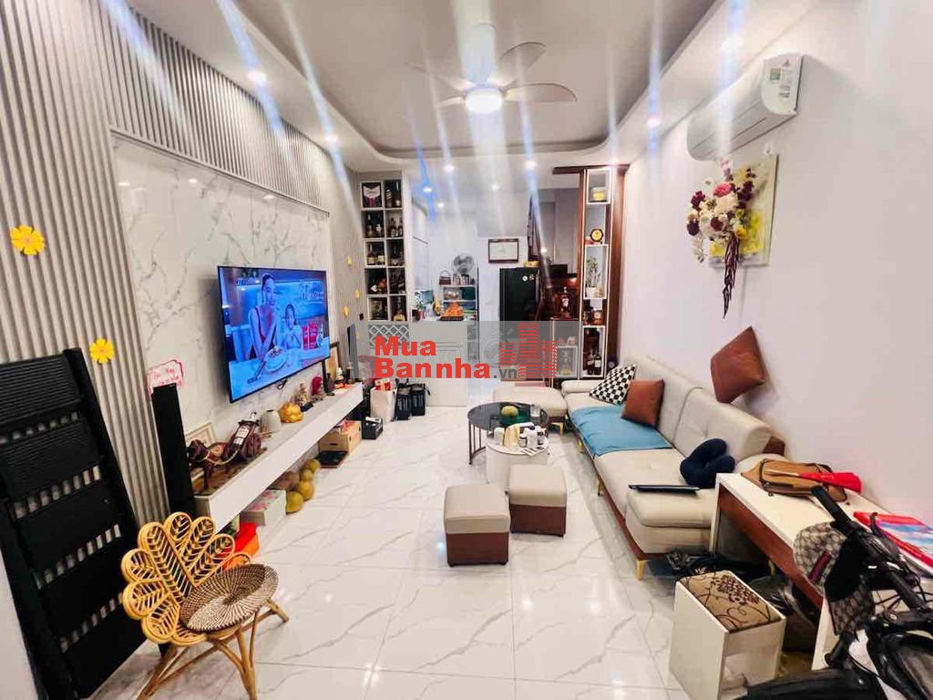 Bán nhà Xuân Đỉnh 38m 6T plo,30m oto tránh, tương lại sát phố, Tặng nt