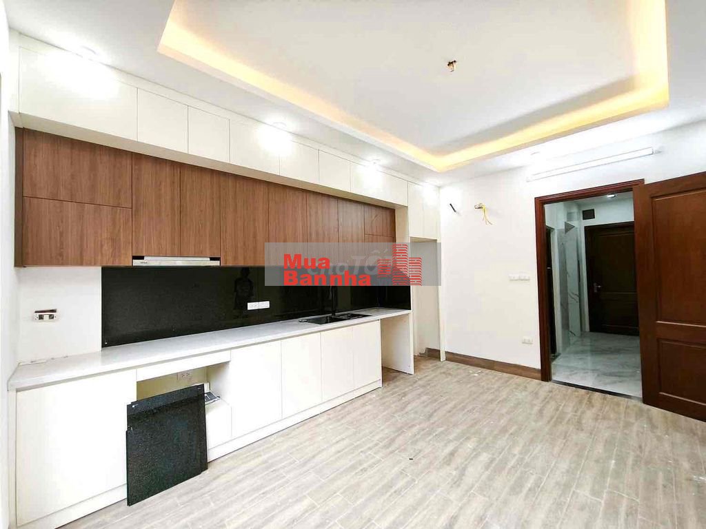 LẠC LONG QUÂN – NHÀ MỚI 5 TẦNG – THANG MÁY