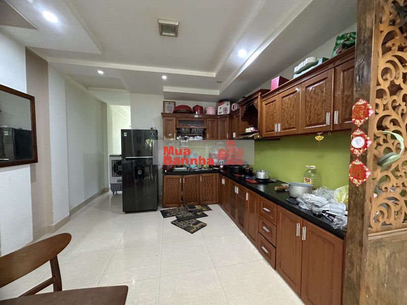 NHÀ MỚI – LÔ ĐẤT LỚN – GẦN CÁC TRƯỜNG ĐẠI HỌC – PHÙ HỢP XÂY PHÒNG TRỌ