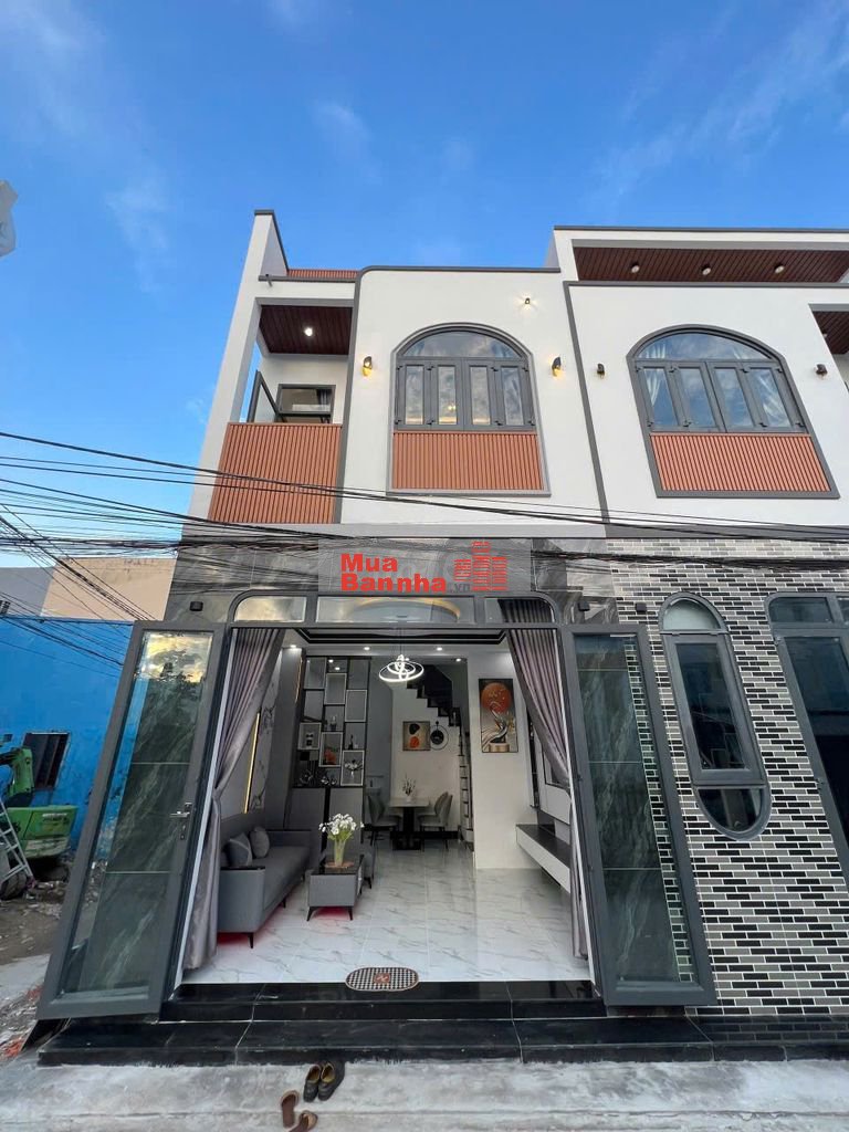 Cg. Bán NHÀ PHỐ GỐC 2 MẶT TIỀN – 2 TẦNG, FULL NỘI THẤT – GIÁ 2,85 TỶ