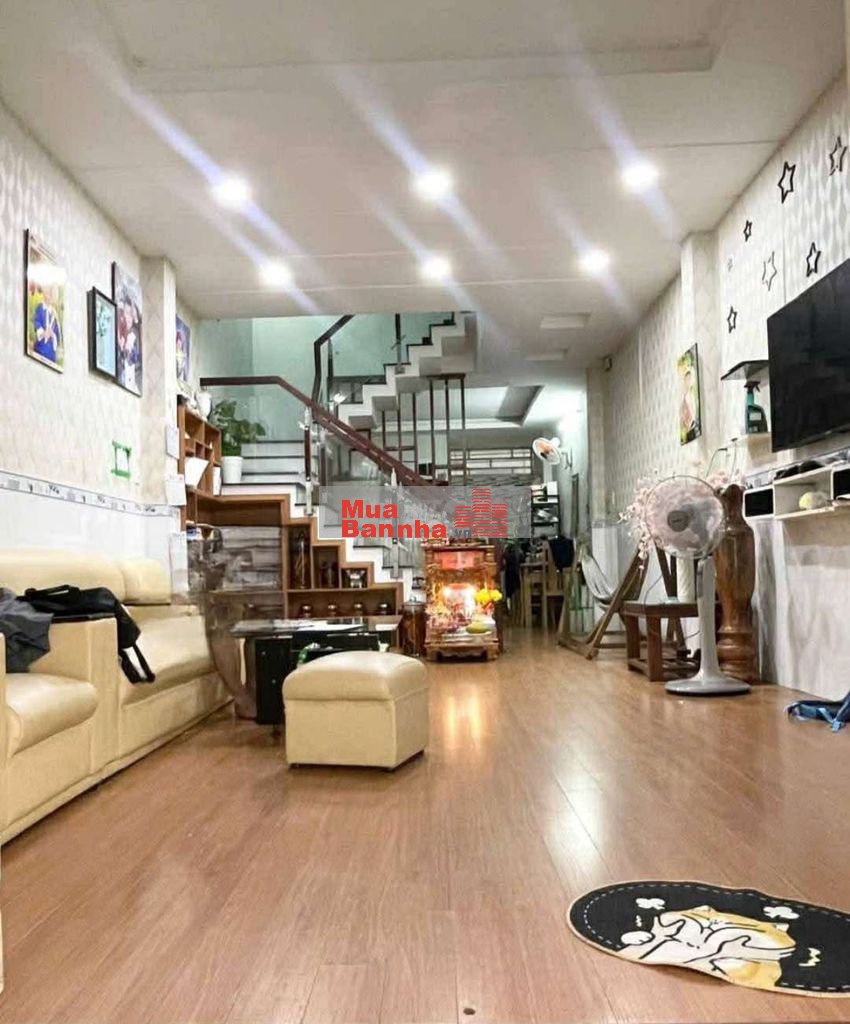 Nhà đẹp Tám Danh, P.4, Q.8, DT: 4 X 15.5m, hai lầu, giá 6 tỷ 5.