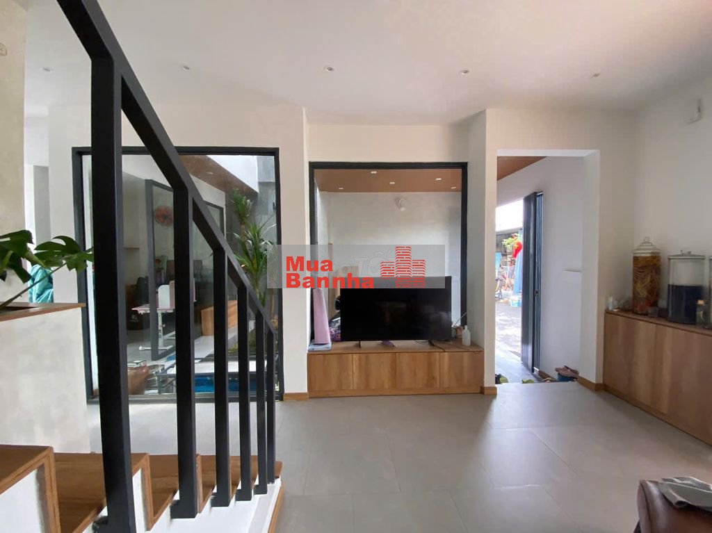 Nhà mới hẻm xe hơi ở Phước kiển dt 8x10 xd 1 lầu 3pn 1 tum