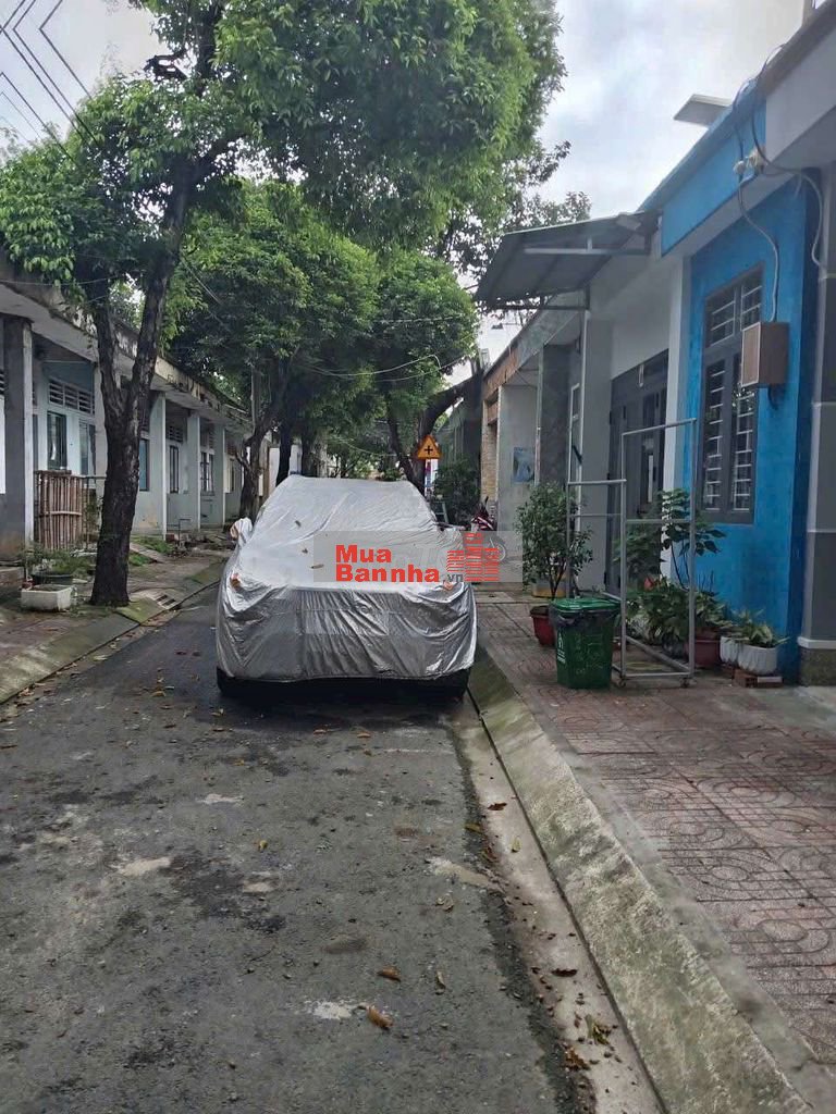 Giá ngộp chỉ 2 tỷ xx
Bán nhà KDC Hiệp Thành 1
Dt 75m2 full tc