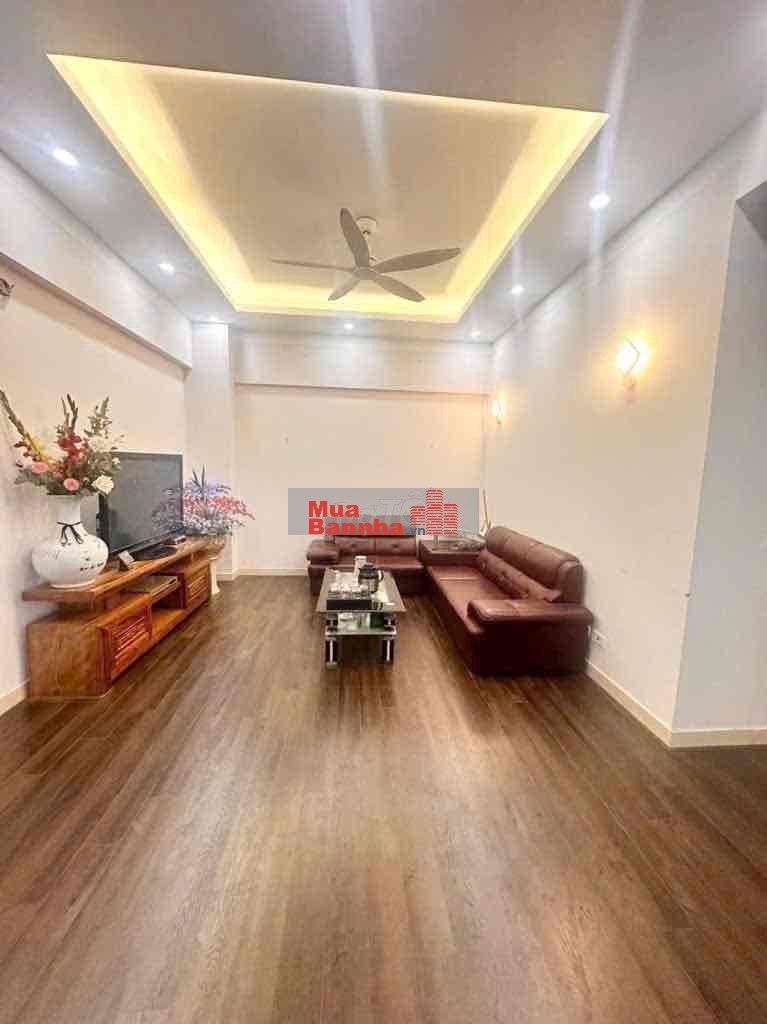 Bán nha Ô Chợ Dừa 34m2 nhà đẹp ngõ to rộng khu dân trí cao 6.4 tỷ