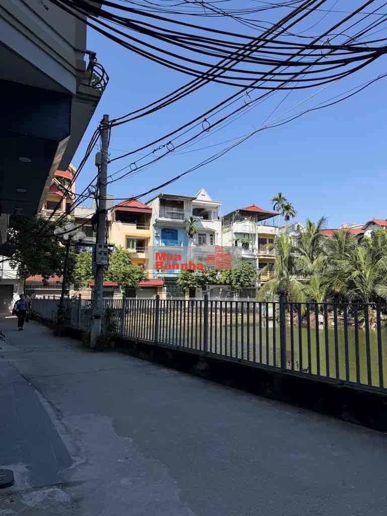 GIÁP BÁT NHÌN RA HỒ, 34m2,6T, chỉ 8.35TỶ (CTL) 10m ra Oto đậu- hiếm