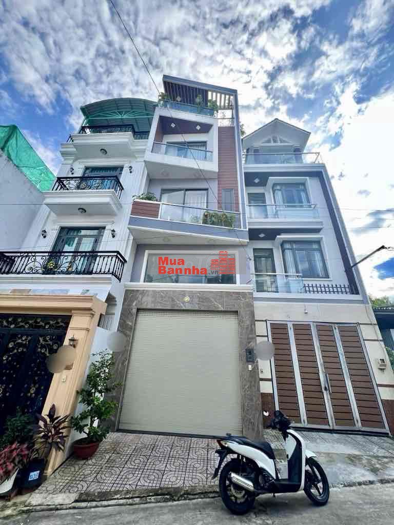 Nhà 4 tầng hẻm xe tải - Sát VinCom Lê Văn Việt Q9 - Chỉ 6.5 Tỷ ở ngay