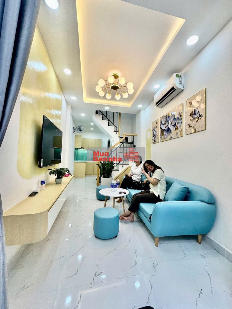 Nhà Trung Tâm Quận 3 hẻm cách Trần Văn Đang 30m 29m2 2PN Full NTCC