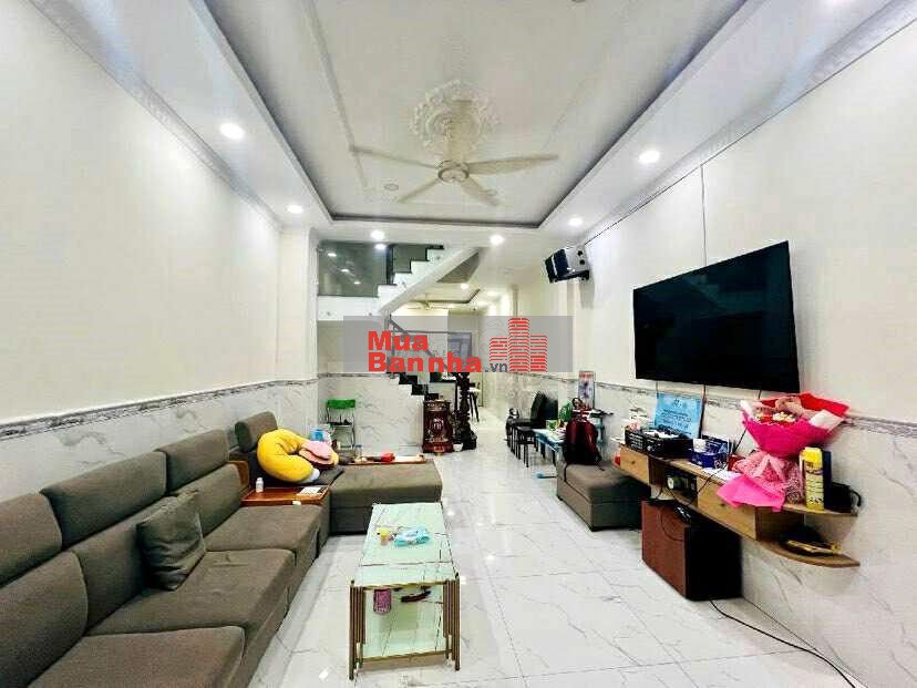 NHÀ HIẾM CẦN BÁN NGAY NGÃ TƯ CHIÊU LIÊU, DĨ AN 3PN, 4WC. GIÁ 5,1 TỶ Tl