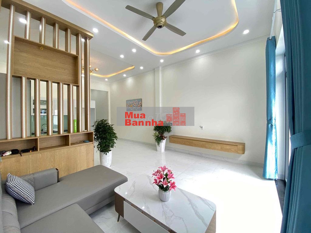 Nhà đẹp Thôn 8 Cư Êbur - Phường BMT 5m x 25m x TC 60mv - Full công năn