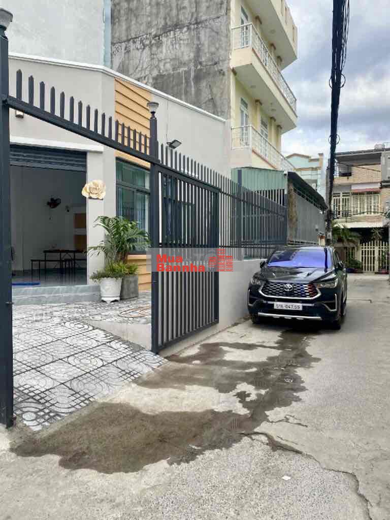 HẺM THÔNG XE HƠI_8 x 13_VUÔNG ĐẸP_CÁCH MẶT TIỀN 1 CĂN_SỔ HỒNG RIÊNG