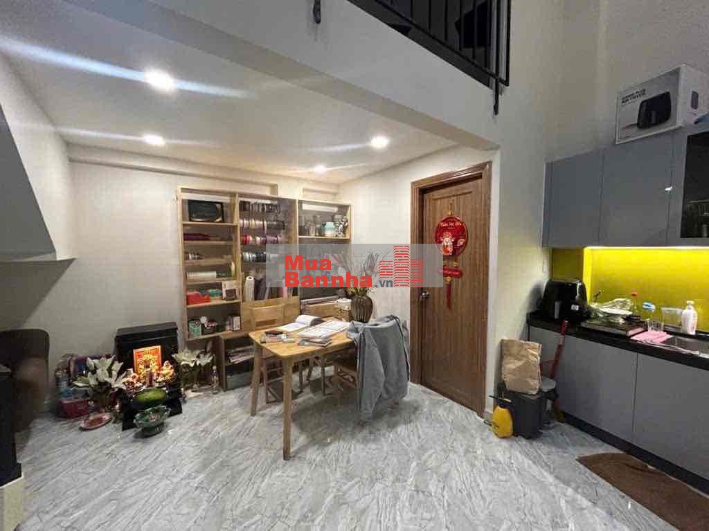 3 Bước chân ra mặt tiền - Nguyễn Thị Minh Khai - 4 Tầng 4PN 4WC- 5x6m