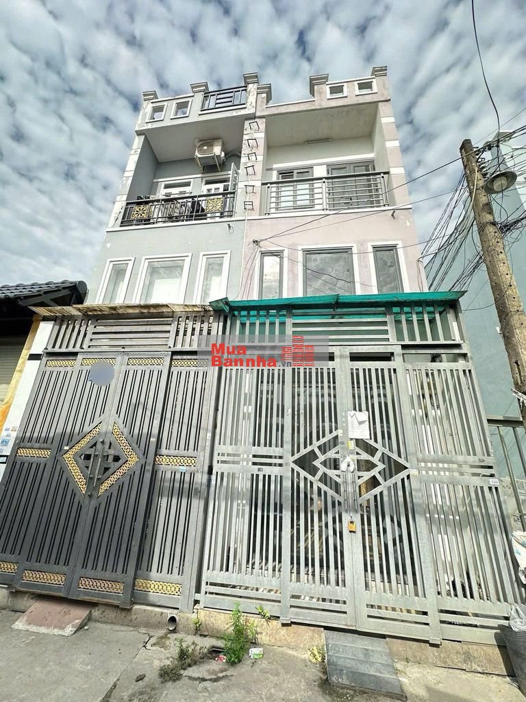 Bán căn nhà Q12 Hiệp Thành hẻm xe hơi, SHR Dt: 33m2 giá chỉ nhỉnh 2 tỷ