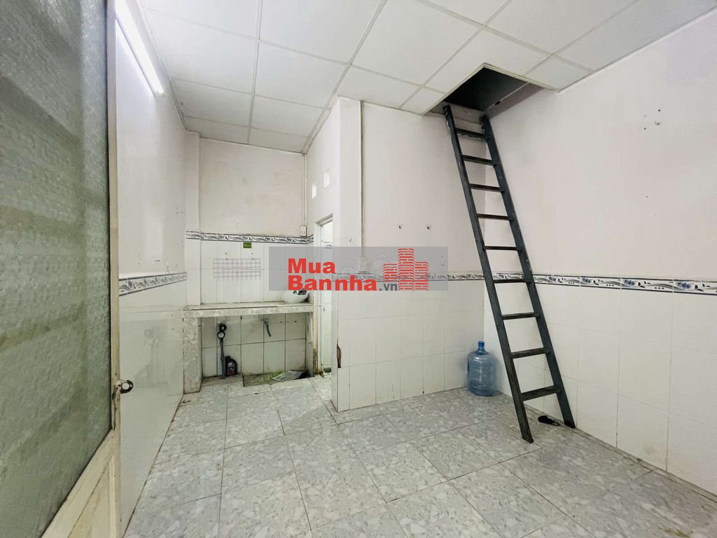 Thu nhập 200tr năm