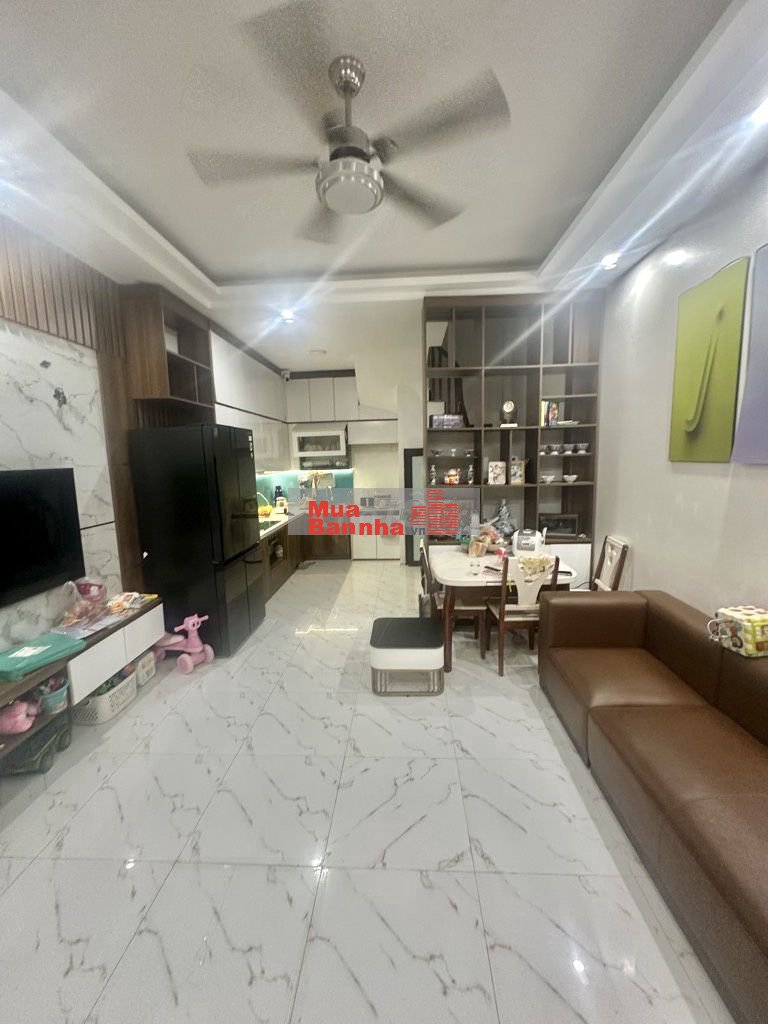 Phân lô Bùi Huy Bích, 33m x 5T, ôtô, KD, không quy hoạch, giá siêu hời