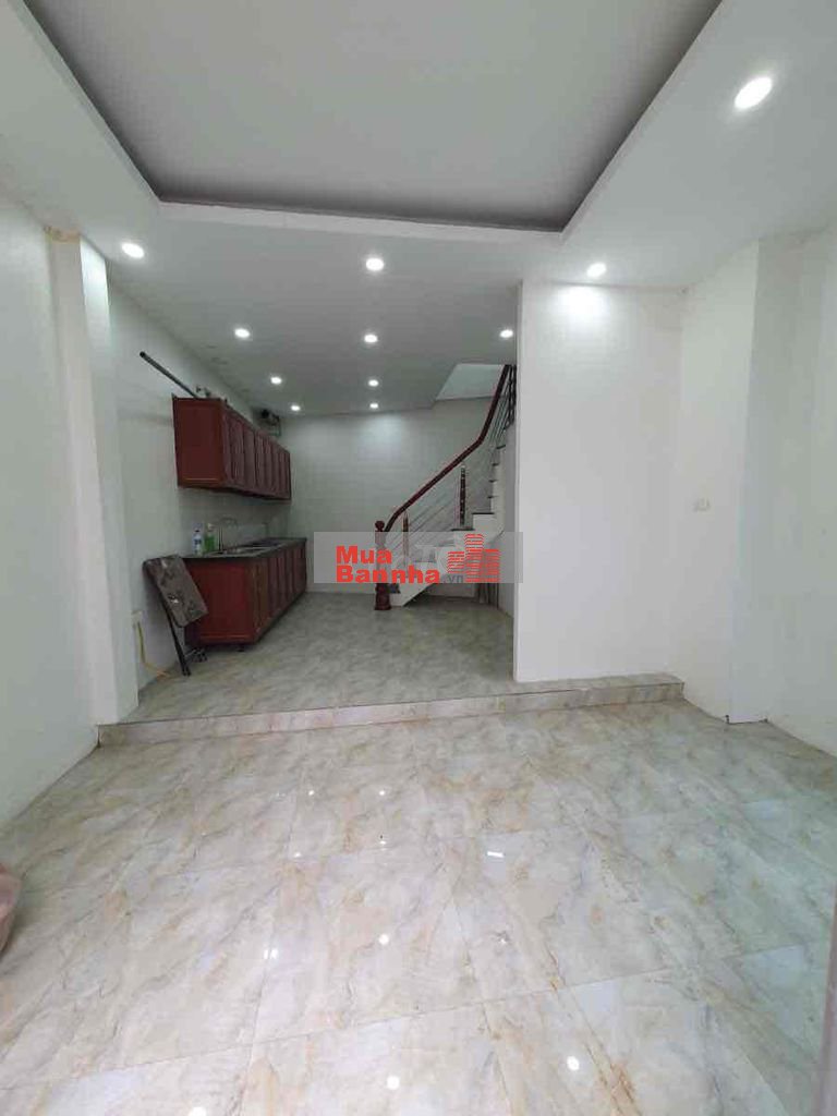 Hơn 3 tỷ có nhà mới Vạn Phúc-Oto vào nhà-Sổ 34m * 4tầng; MT5m