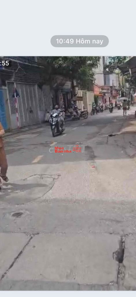 Bán 220m2, mặt phố