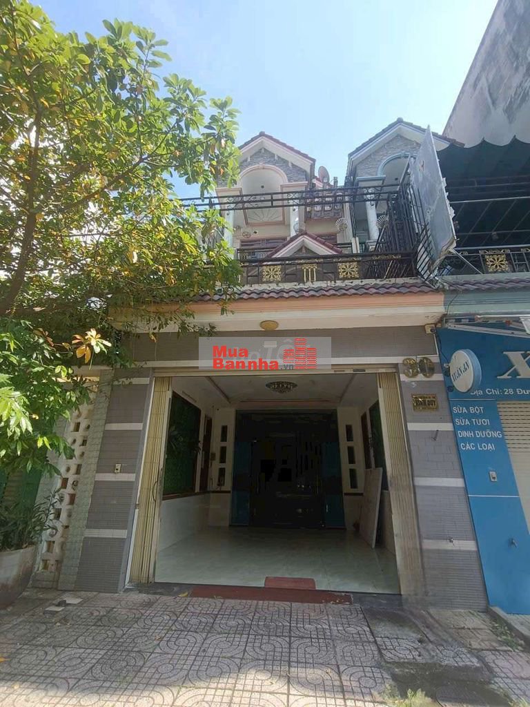 Bán rẻ nhà trung tâm hành chính dĩ an