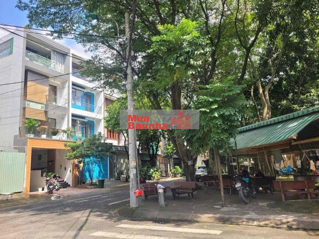 KHU VIP TÊN LỬA-NHÀ MỚI XÂY CÓ HẦM ĐỂ XE THÍCH HỢP LÀM VĂN PHÒNG