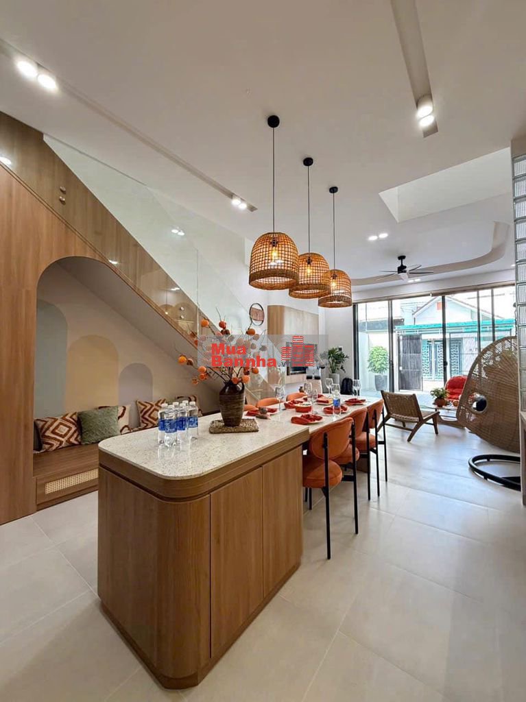 NÓNG! Bán nhà Vũ Tông Phan, sát phố,ô tô, 2 thoáng, 7.3 tỷ