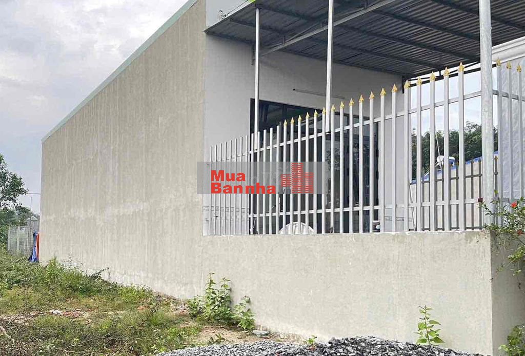 Nhà mới Tân Định khu 4. nhựa 7m buôn bán nhỏ.thông QL13. 5x26 thổ 101m