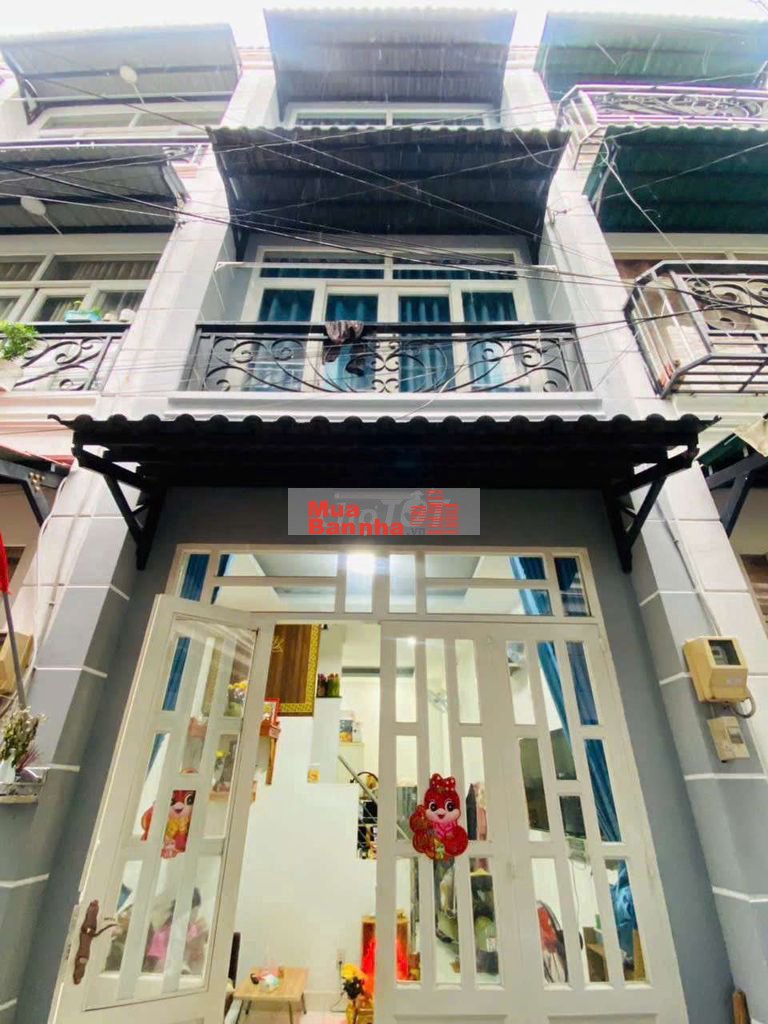 Nhà sổ chung, 2 lầu, 4PN. Pháp lý cực chuẩn, đất thổ cư, ko quy hoạch.