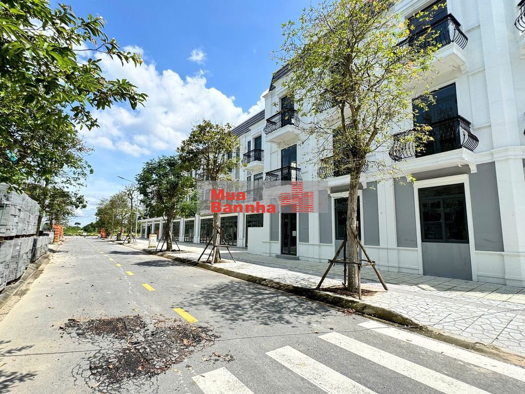 Cần bán 100m2 6.8 tỷ HUD Chánh Mỹ mặt kinh doanh Nguyễn Văn Cừ 32 mét