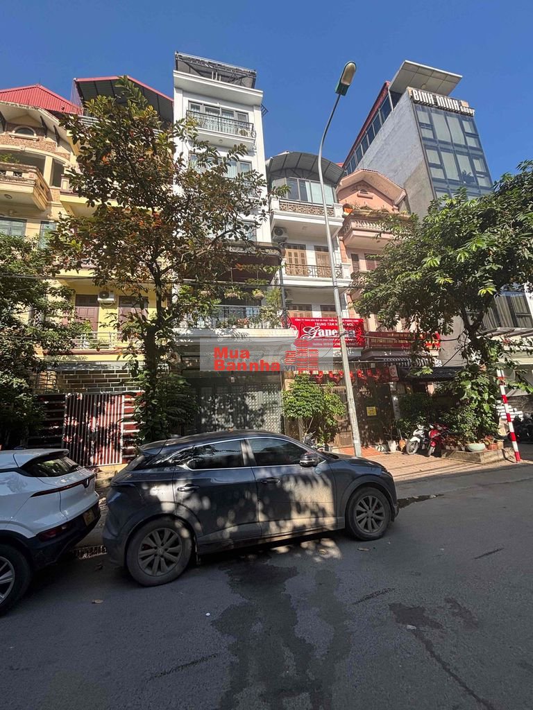 Bán nhà Nguyễn Khánh Toàn Cầu Giấy 80m2 ngõ ô tô tránh hai thoáng