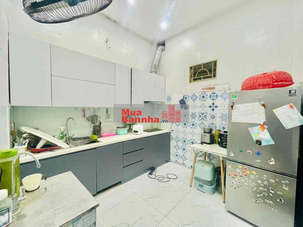 Nhà Đẹp Cầu Giấy 45m2 - 4 Tầng - Vừa Ở - Cho Thuê - Gần Phố - 9,5 Tỷ