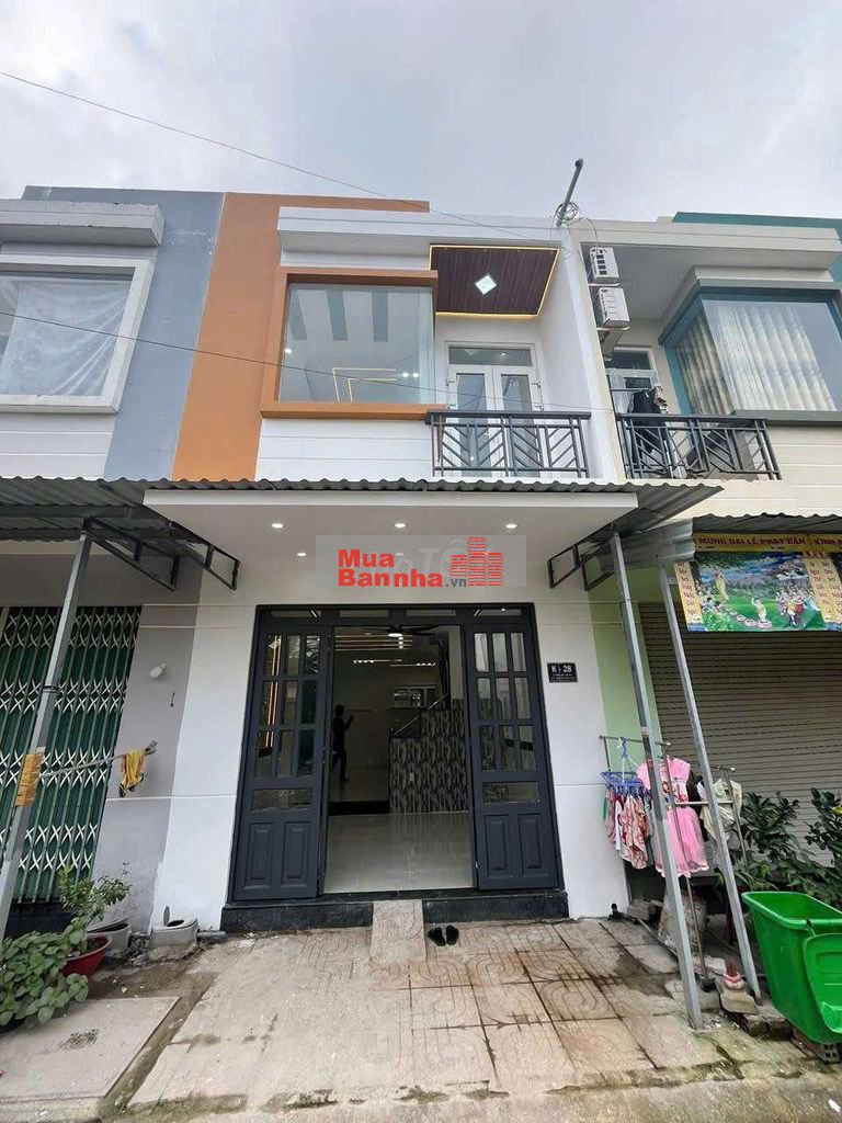 Nhà mặt tiền đường nhựa 7m