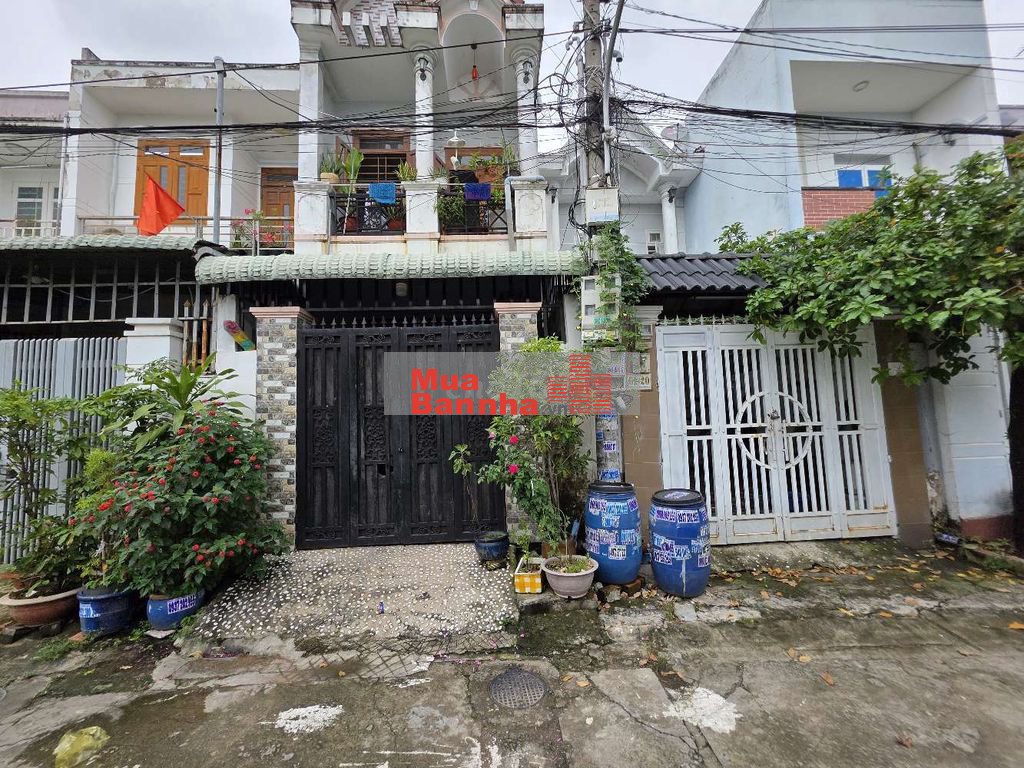 Nhà phố 74m 3 phòng ngủ gần chợ Dĩ An 1 và BigC Go