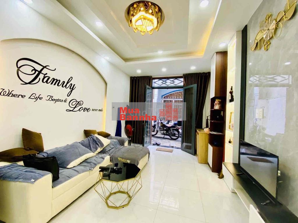 Bán Nhà Nguyễn Văn Khối, 2 Tần , Ngay Cv Làng Hoa, 35M2 Giá 4.68T (TL)