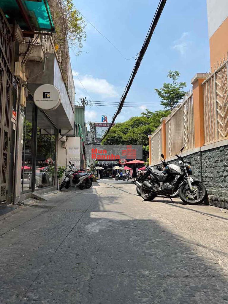 BÁN NHÀ HẺM CÁCH MẠNG THÁNG 8 Q3 27m2 4 TẦNG GIÁ 5.5 TỶ TL