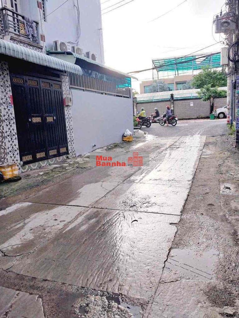 Bán nhà riêng hẻm xe hơi sau công viên phần mềm Quang Trung