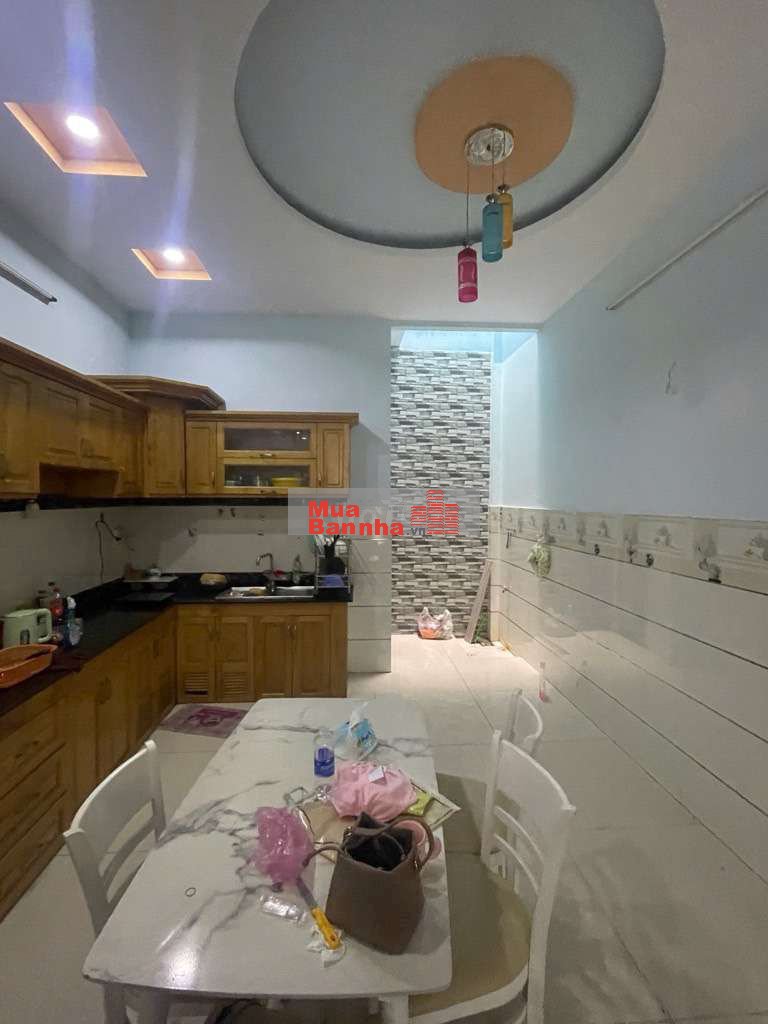 NHÀ 2 TẦNG - 4X14M - NGAY HƯƠNG LỘ 2 - NGÃ TƯ 4 XÃ - BÌNH TÂN -