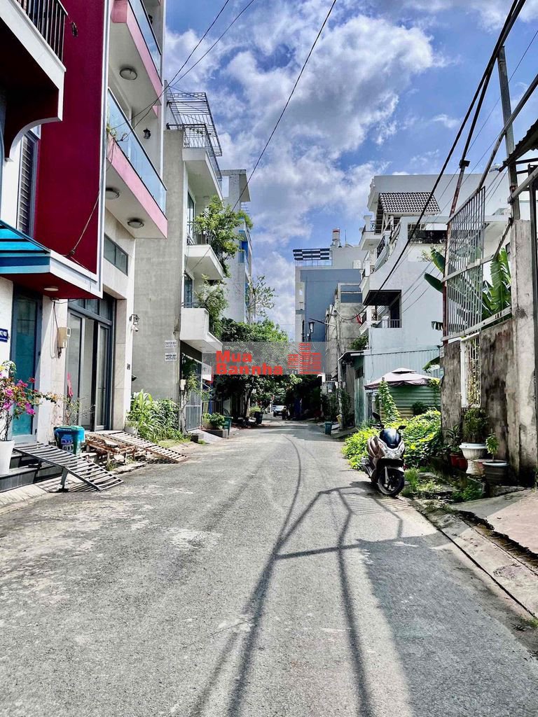 Bán nhà hẻm nhựa 8m 5 tầng thích hợp làm văn phòng ngay khu Nam Long