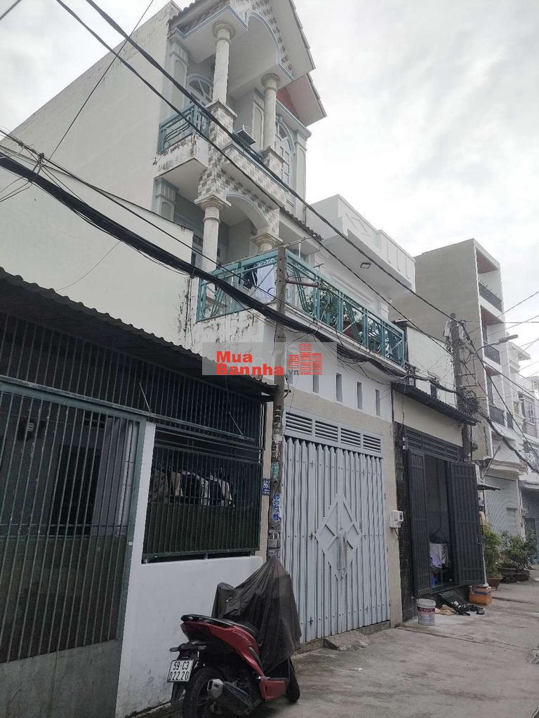 Bán nhà quận 12 hẻm xe hơi