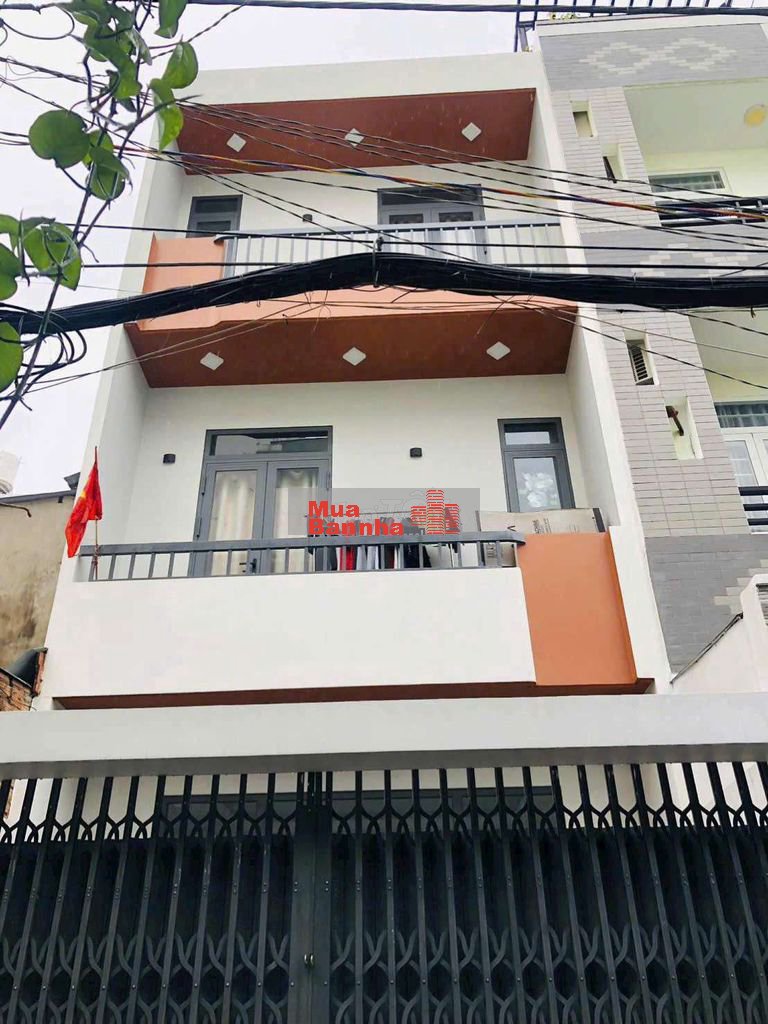 Ngay Nguyễn Sơn gần chợ. Nhà mới đẹp, 53m2, 4 tầng sân thượng, hxh