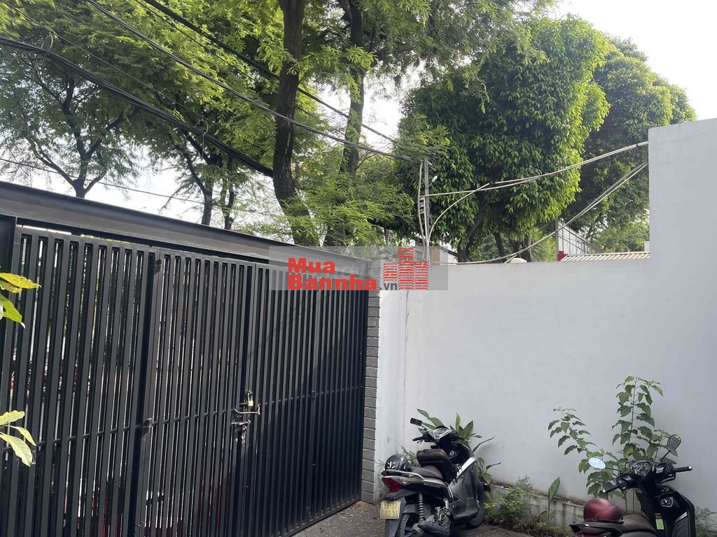 Mặt tiền Gò Dưa, biệt thự phố 230m2  ngay chợ, gấp bán 17.8Tỷ bớt lộc