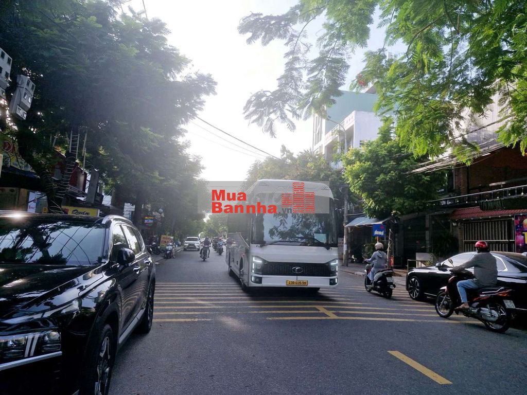 Nhà 3 tầng MT NGUYỄN CÔNG TRỨ ngang 7m vip