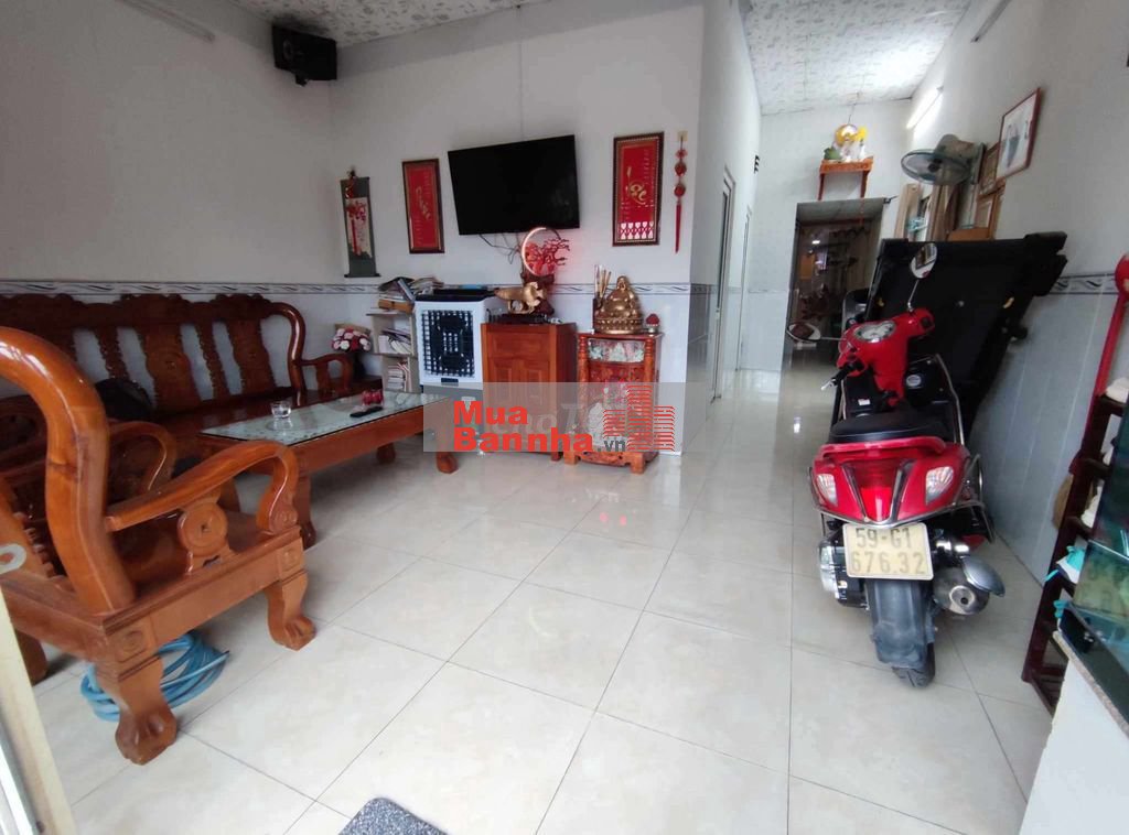 GấpBán giảmcòn 4tỷ200tr căn nhà 5*20mđgxehơi né 5pn Nguyễn Ảnh Thủ500m