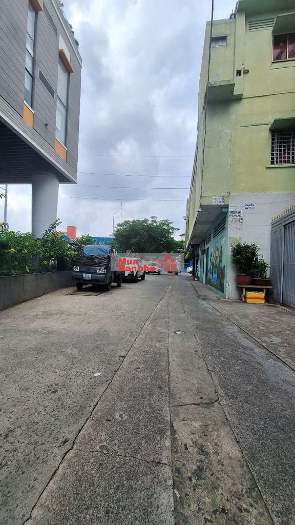 Nhà Củ Lạc Long Quân Quận 11 Sát bên Đầm Sen 56m2 Hẻm trước Nhà 4m