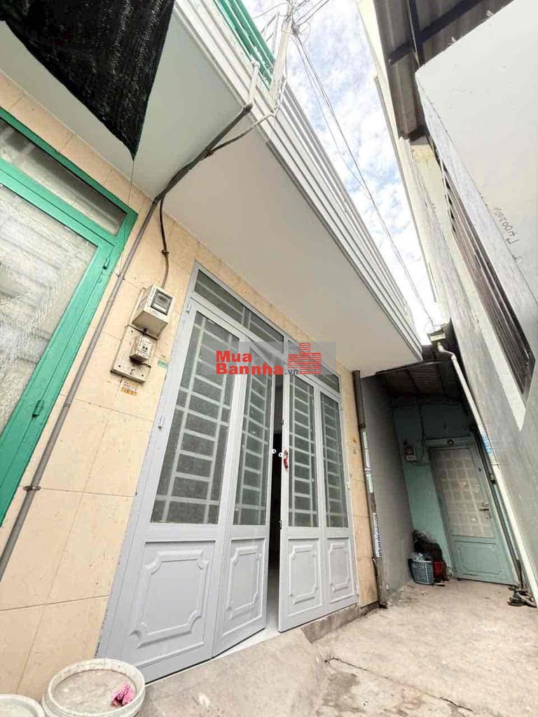 bán nhà sổ chung 36m2 Hóc Môn