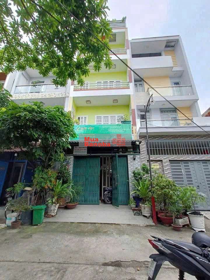 NHÀ TRỌ A4 - NGANG 5,5M - HẺM 9M 2 XE TẢI - 4 TẦNG, 6PN - DT 25T/THÁNG