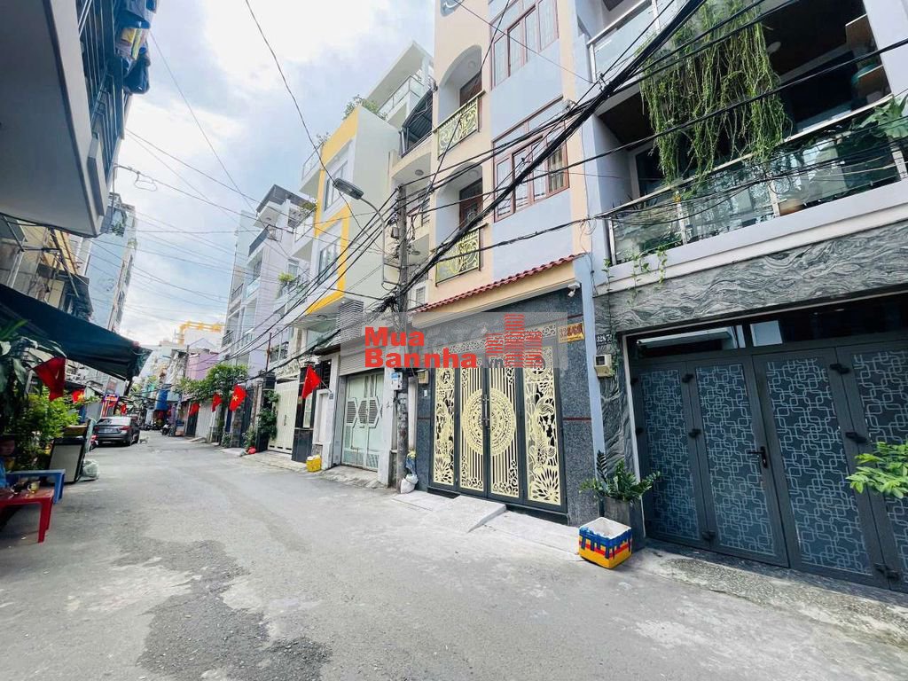 🟩 Bán Nhà Ngay D5, p25 -Hẻm Oto-BTCT 4 Tầng- 38 Triệu/Th - Đất Ở 100%